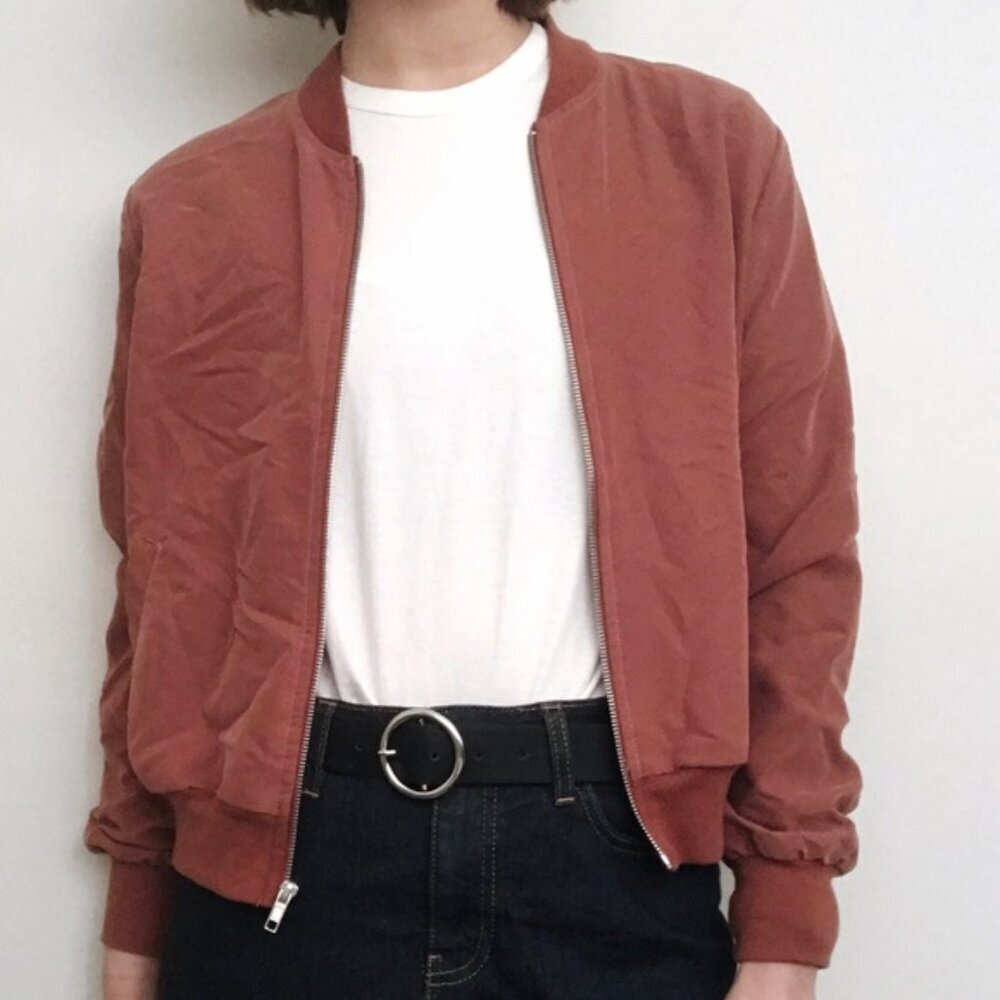 American Apparel • Amelia Red Sateen Crop Bomber Jacket • Size M​​
